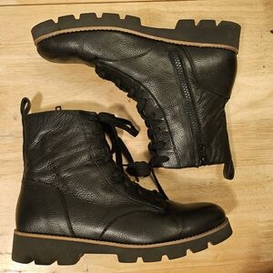 Vionic Lani Lace Up Boots Size 9
